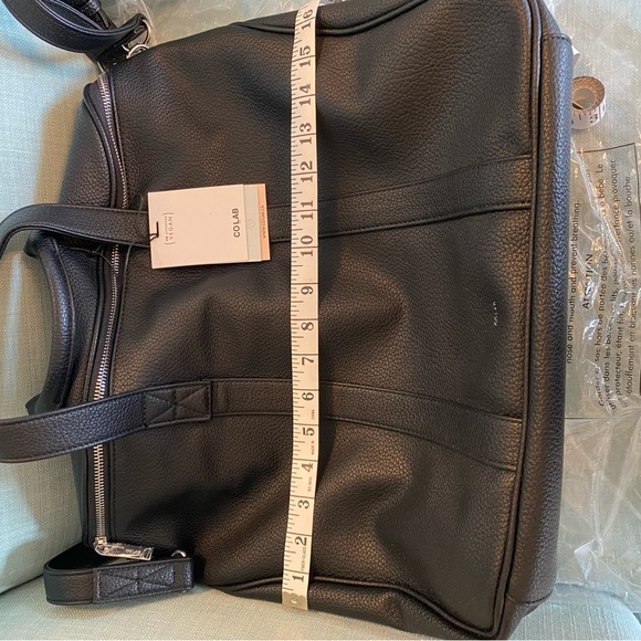 A new CoLab travel bag. - Picture 3 of 10